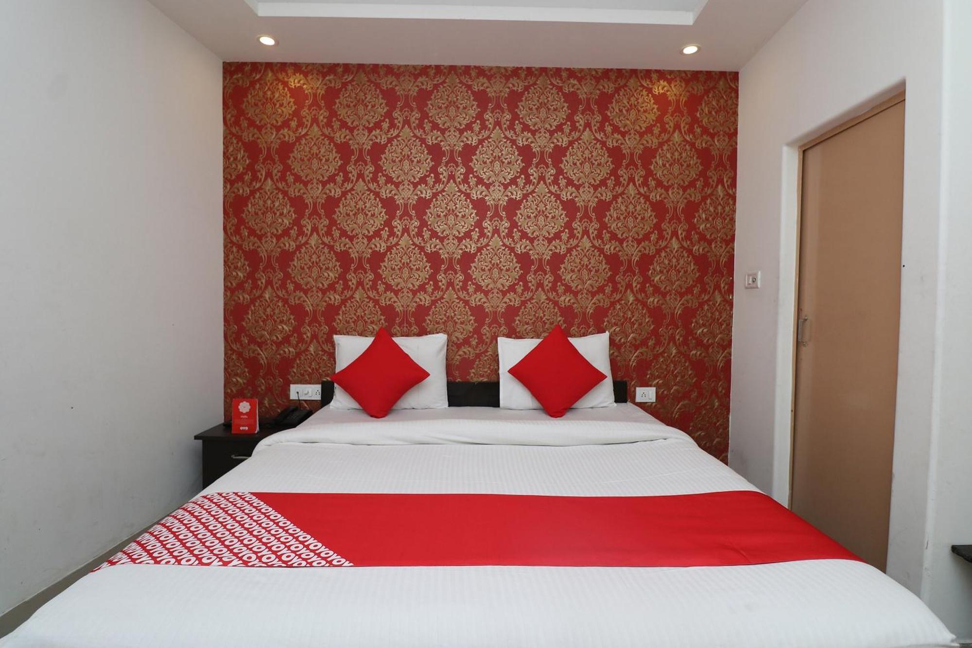 Oyo Flagship Hotel Daimond Nuova Delhi Esterno foto